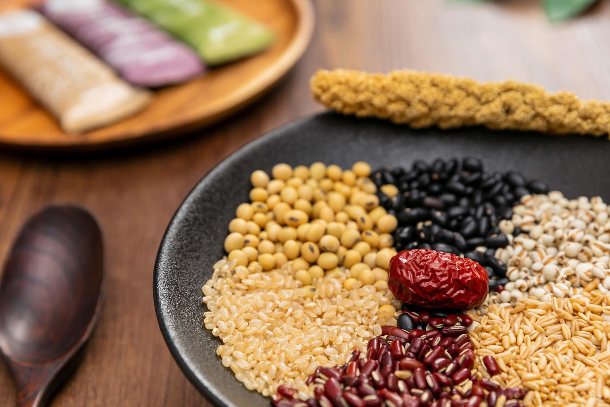 早晨起床这4个行为，最好别犯，会对身心健康造成极大损害