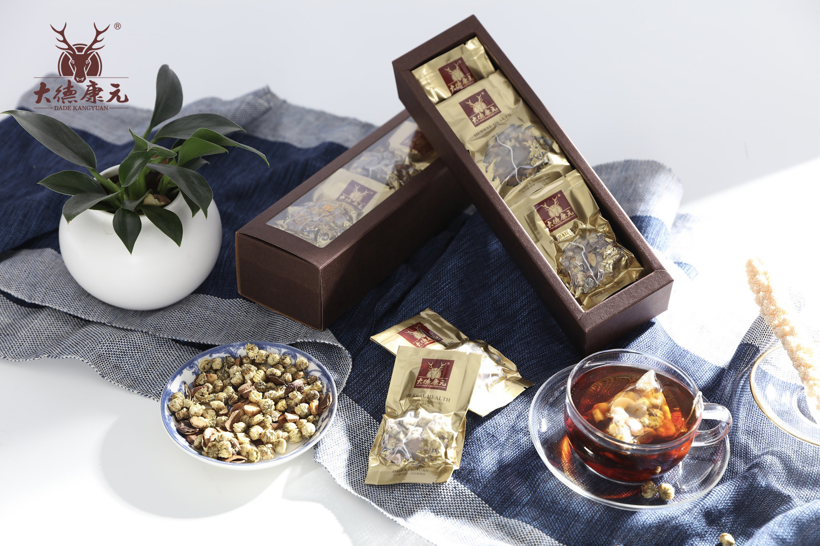 喝茶好处多多，但医生提醒：超过这一温度确实会致癌！别没病找病